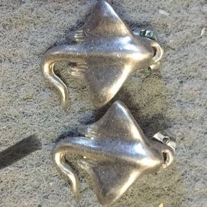 Sting ray earrings